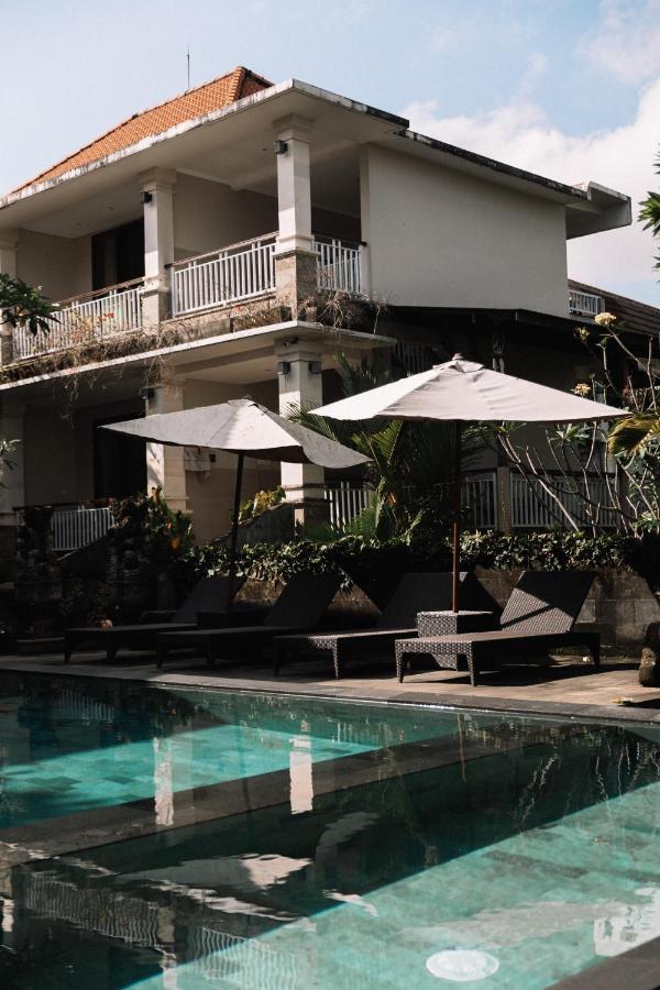 Guest house Merthayasa 2 *