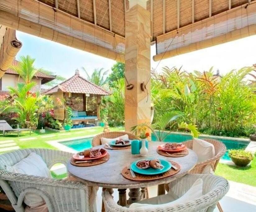 Artsy 2 Bed Villa/ubud/pool/ac/gardens/penestanan Villa
