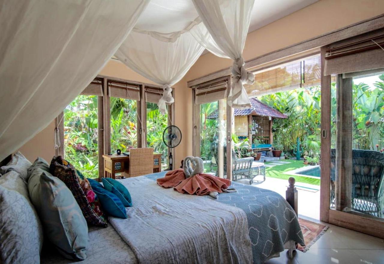 Artsy 2 Bed Villa/ubud/pool/ac/gardens/penestanan *