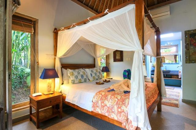 Artsy 2 Bed Villa/ubud/pool/ac/gardens/penestanan Villa *
