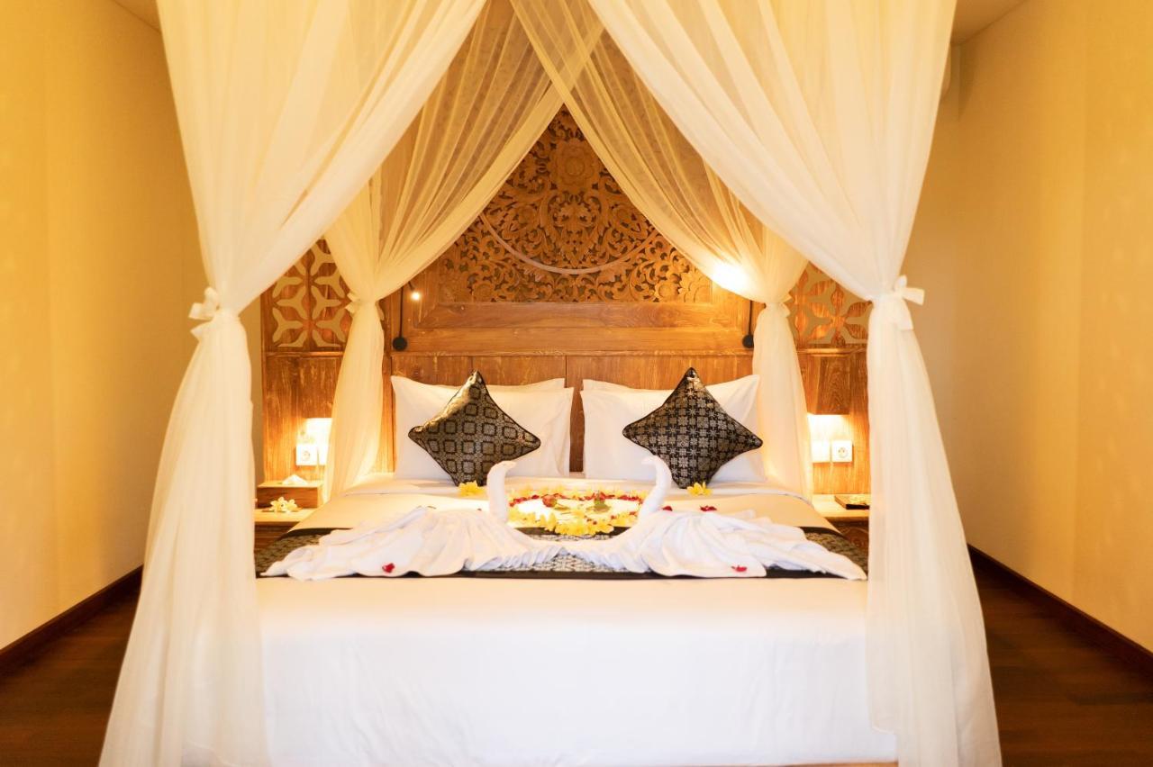 By Prasi Hotel 3*