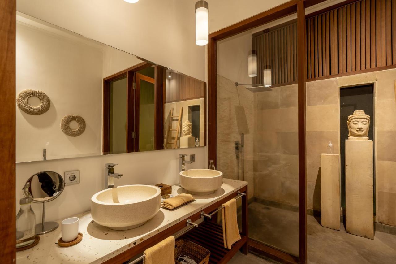 Resort Rouge -