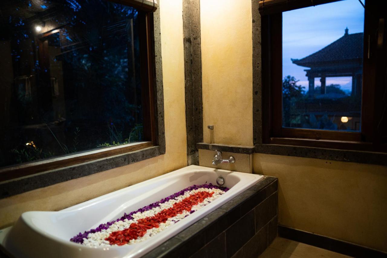 Santosha & Ubud (Bali)
