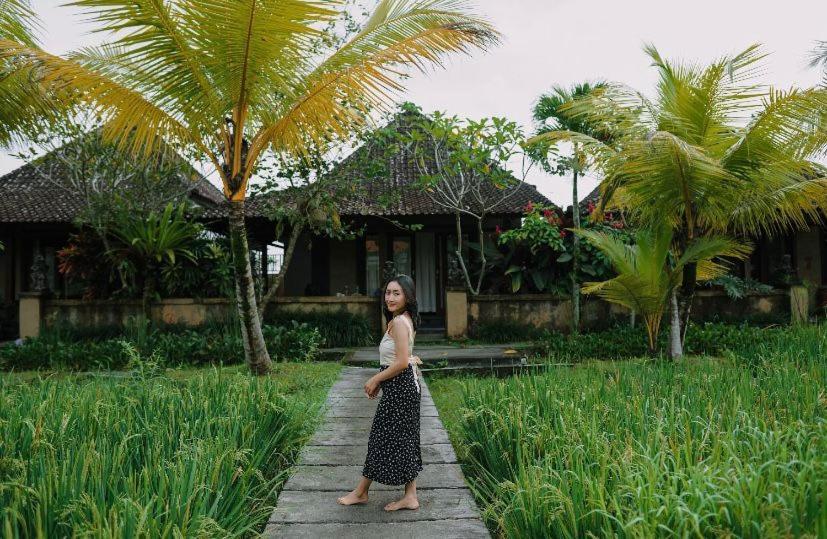 Santosha & Hotel 3*
