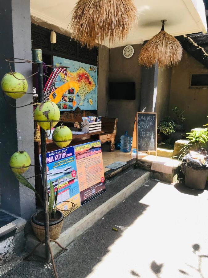 Yasa Backpackers House *
