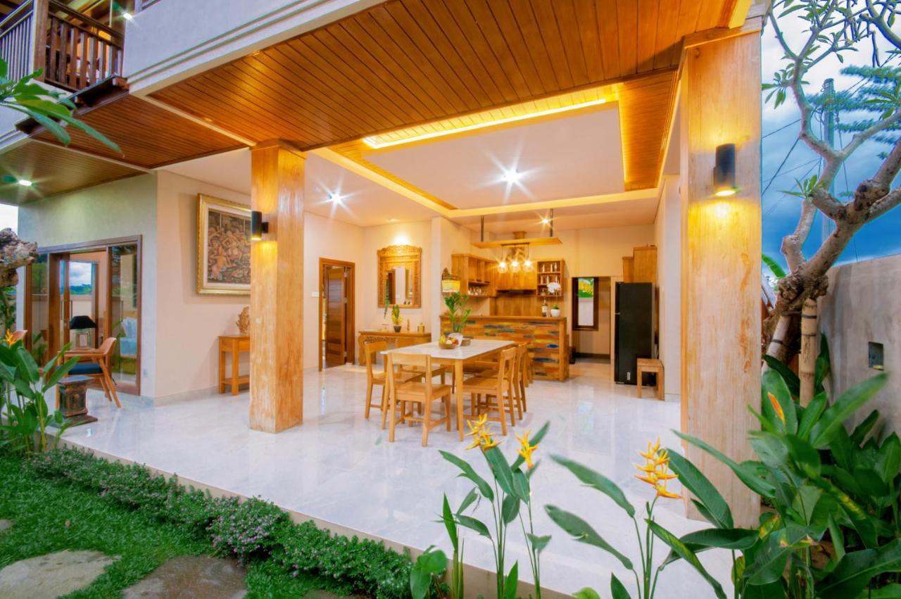 Lucky House Villa *