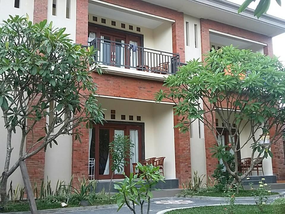 Rumah tetamu Nami House 2*