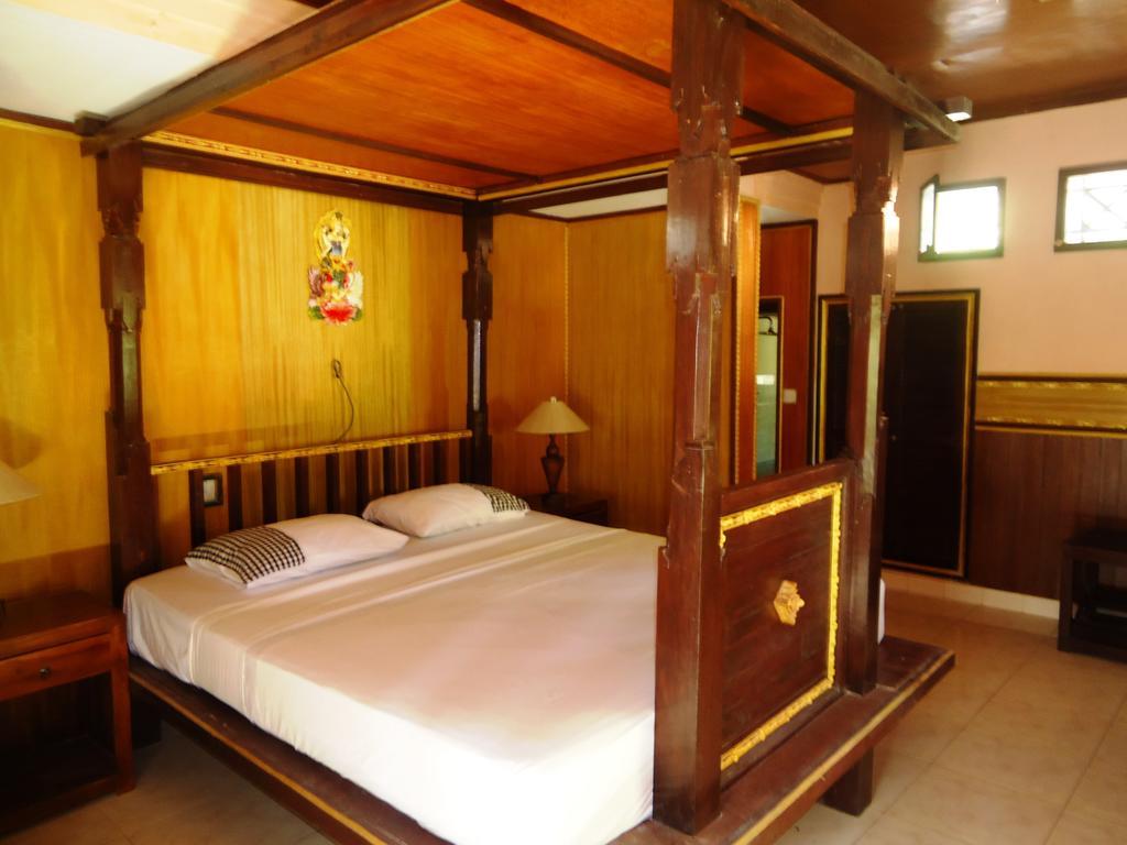 Wahyu And Restaurant Holiday park