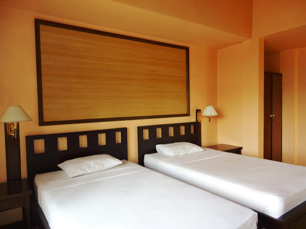 Wahyu And Restaurant Holiday park 3*