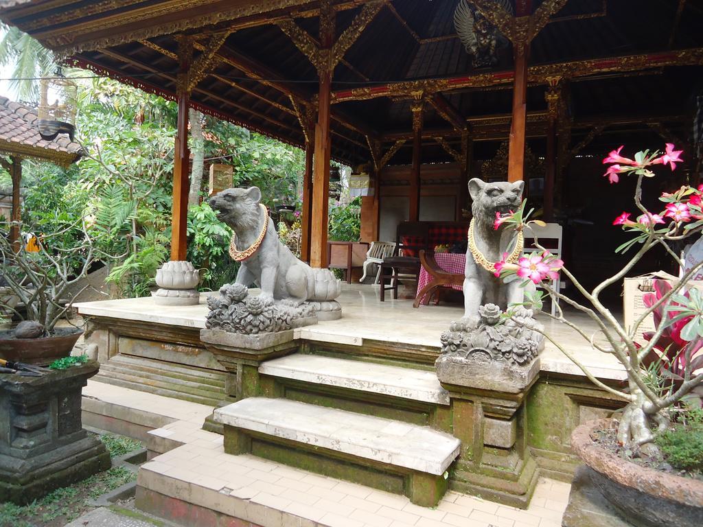 Wahyu And Restaurant Ubud (Bali)