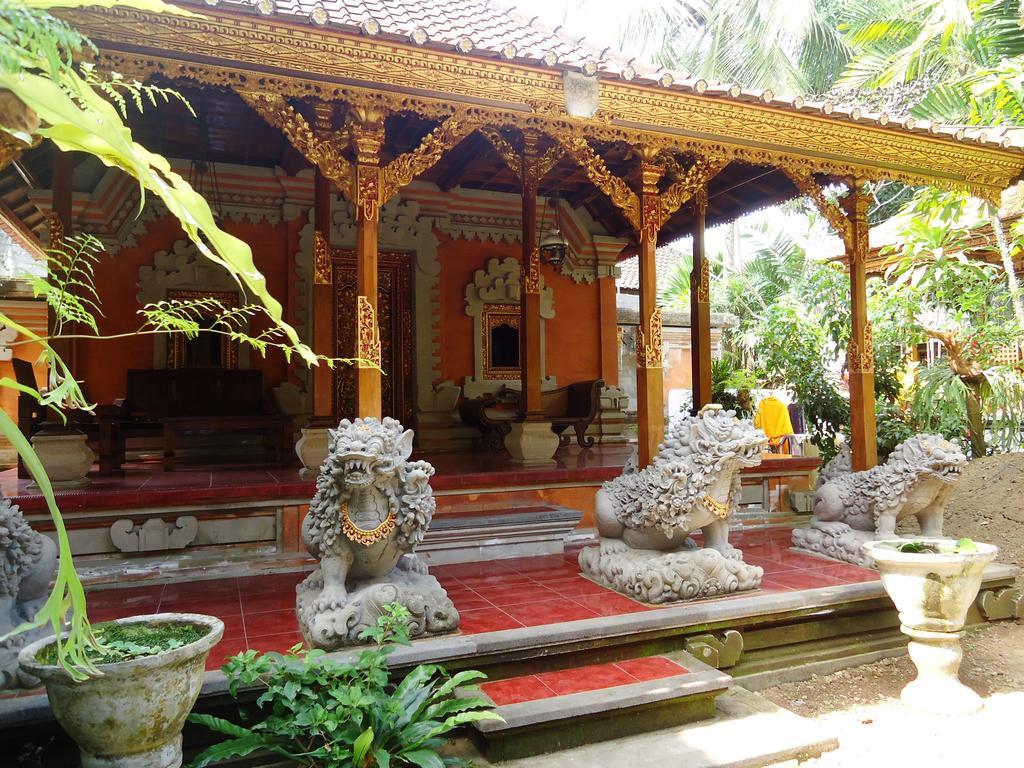 Wahyu And Restaurant Holiday park 3*