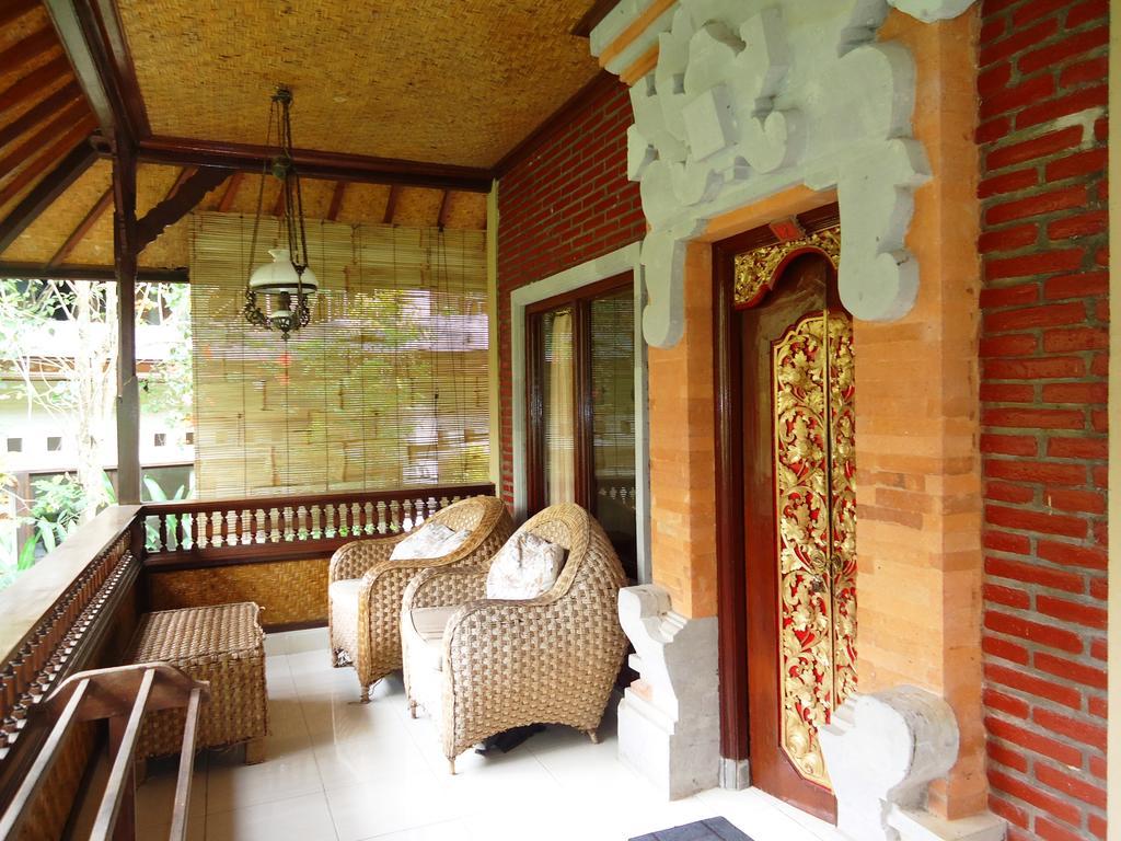 Gusti's Garden 4*