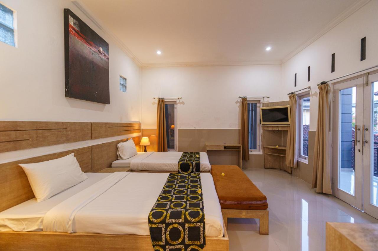 Ayunda Guest house *