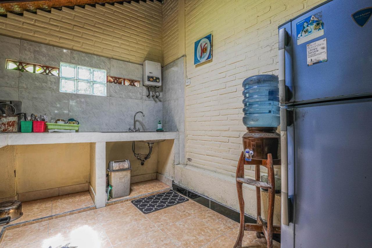 Sari Bamboo Villa *
