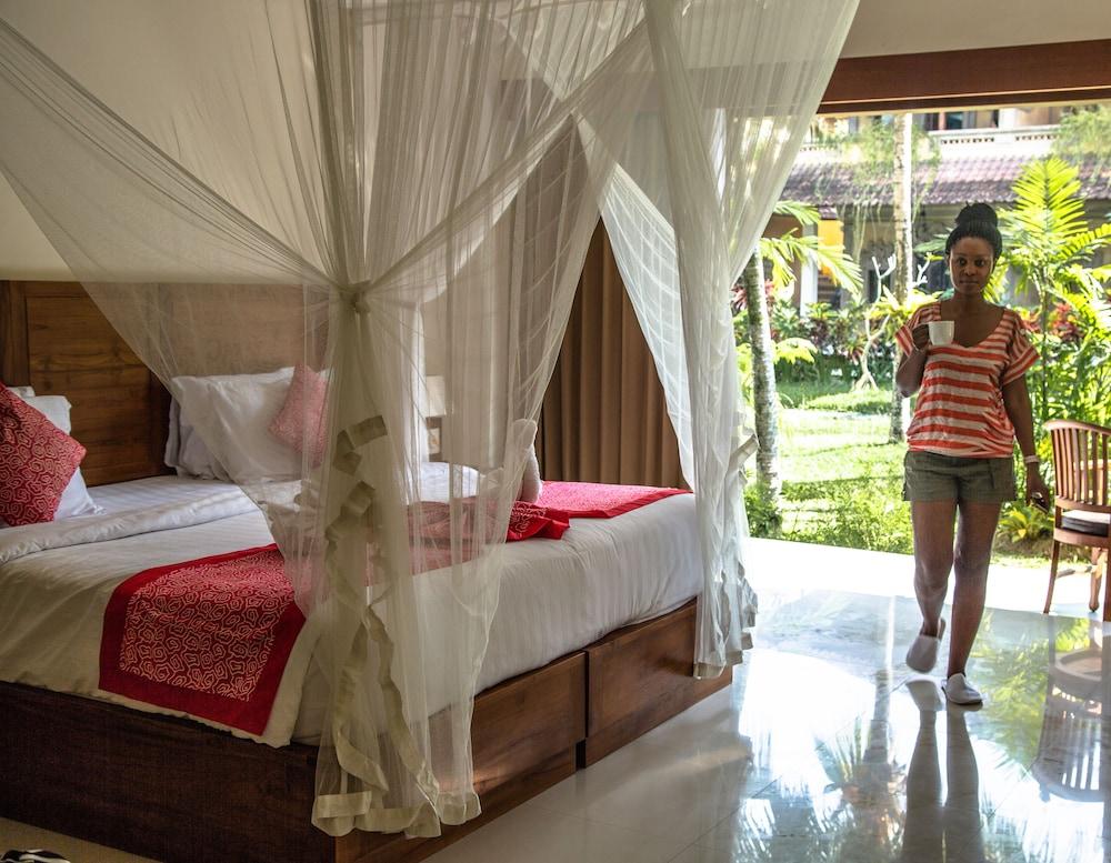 Outpost Coliving 3*