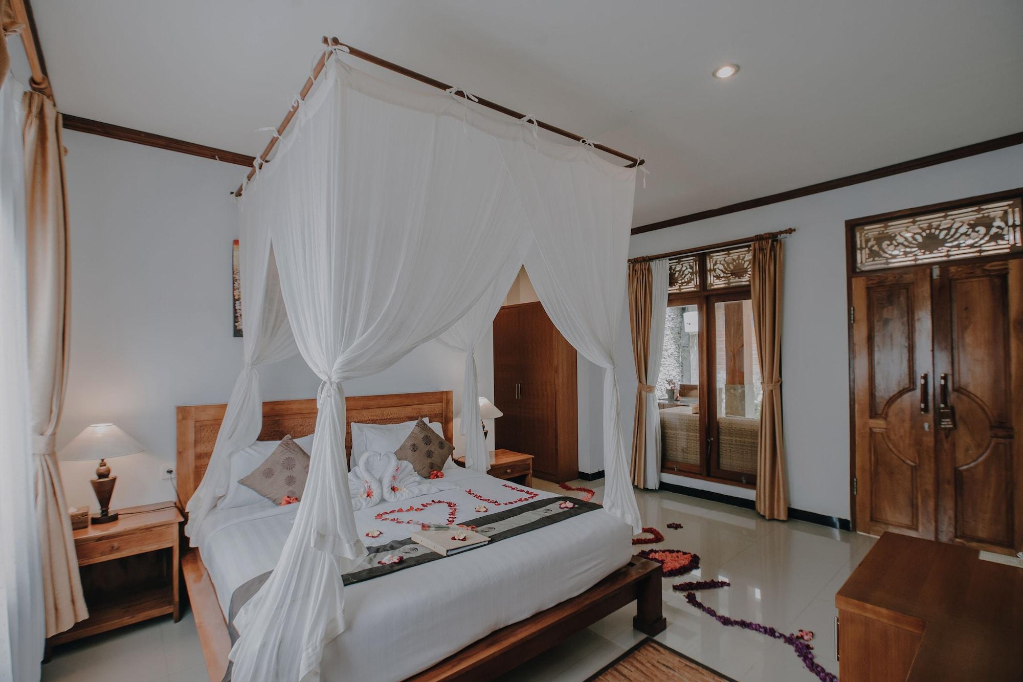 Budhi Ayu And By Mahaputra-chse Certified 3*