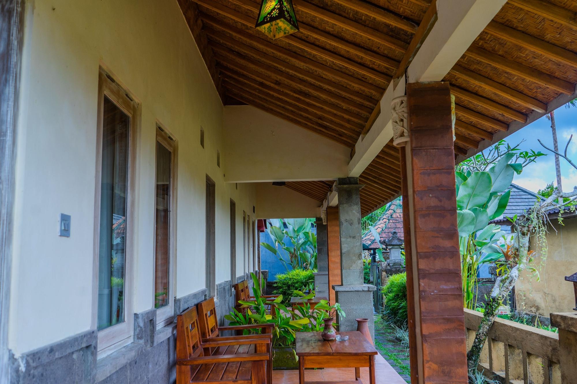 Jj And Ubud