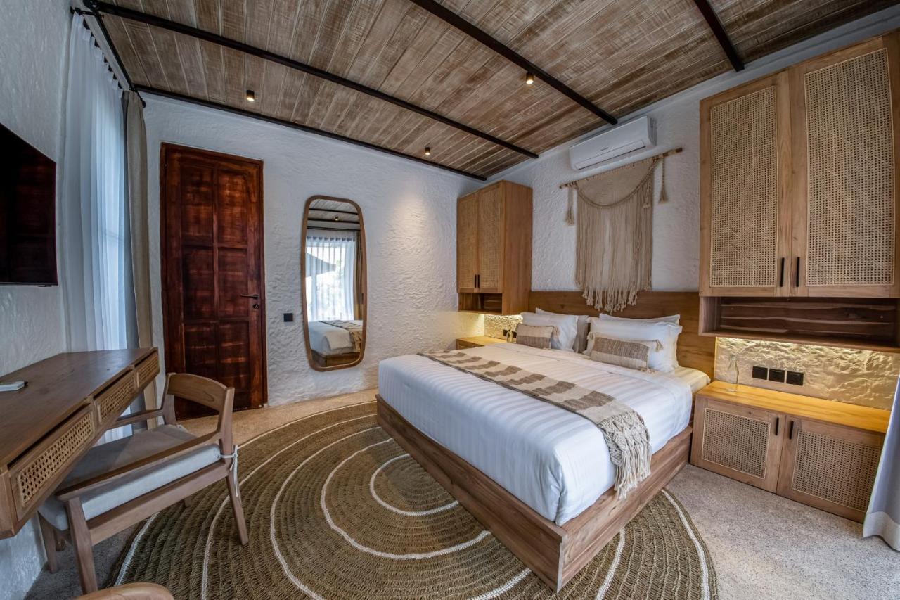Putri Salju By Evdekimi - Longer Rewards Villa Ubud
