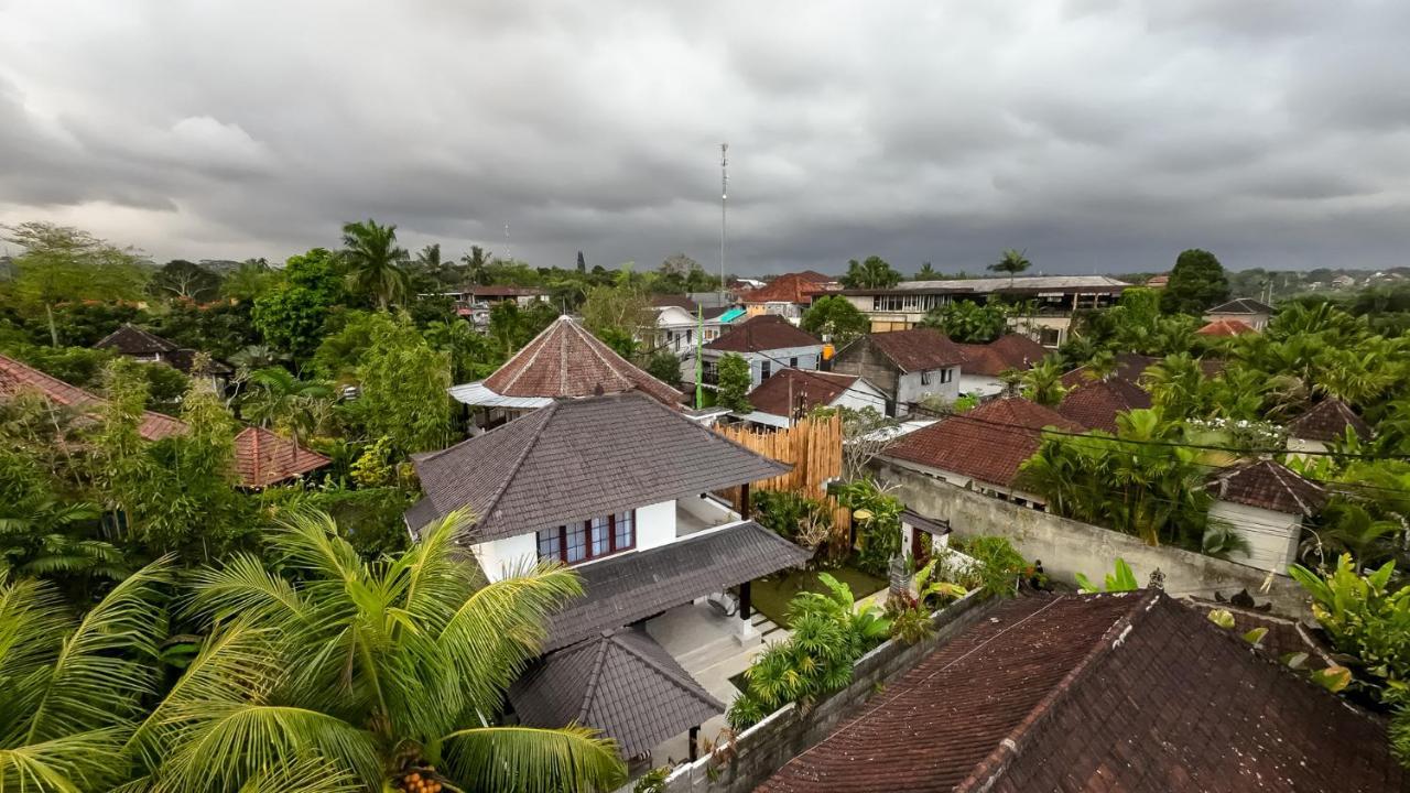 Putri Salju By Evdekimi - Scenic Terrace In The Artistic Heart Of - Long Extras