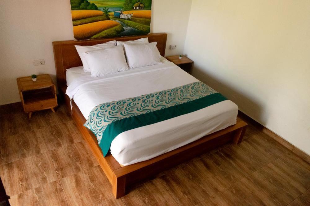 Sastra House Homestay *