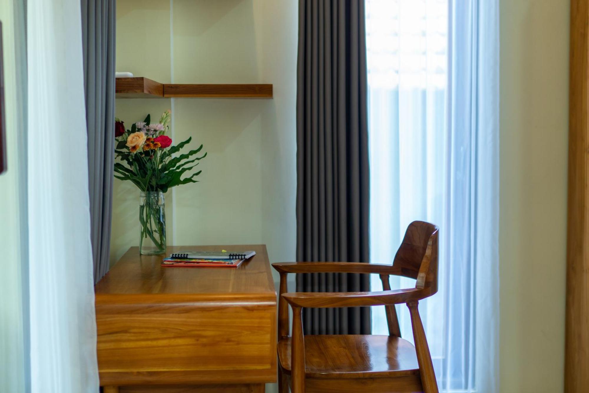 Aruna Guest house *