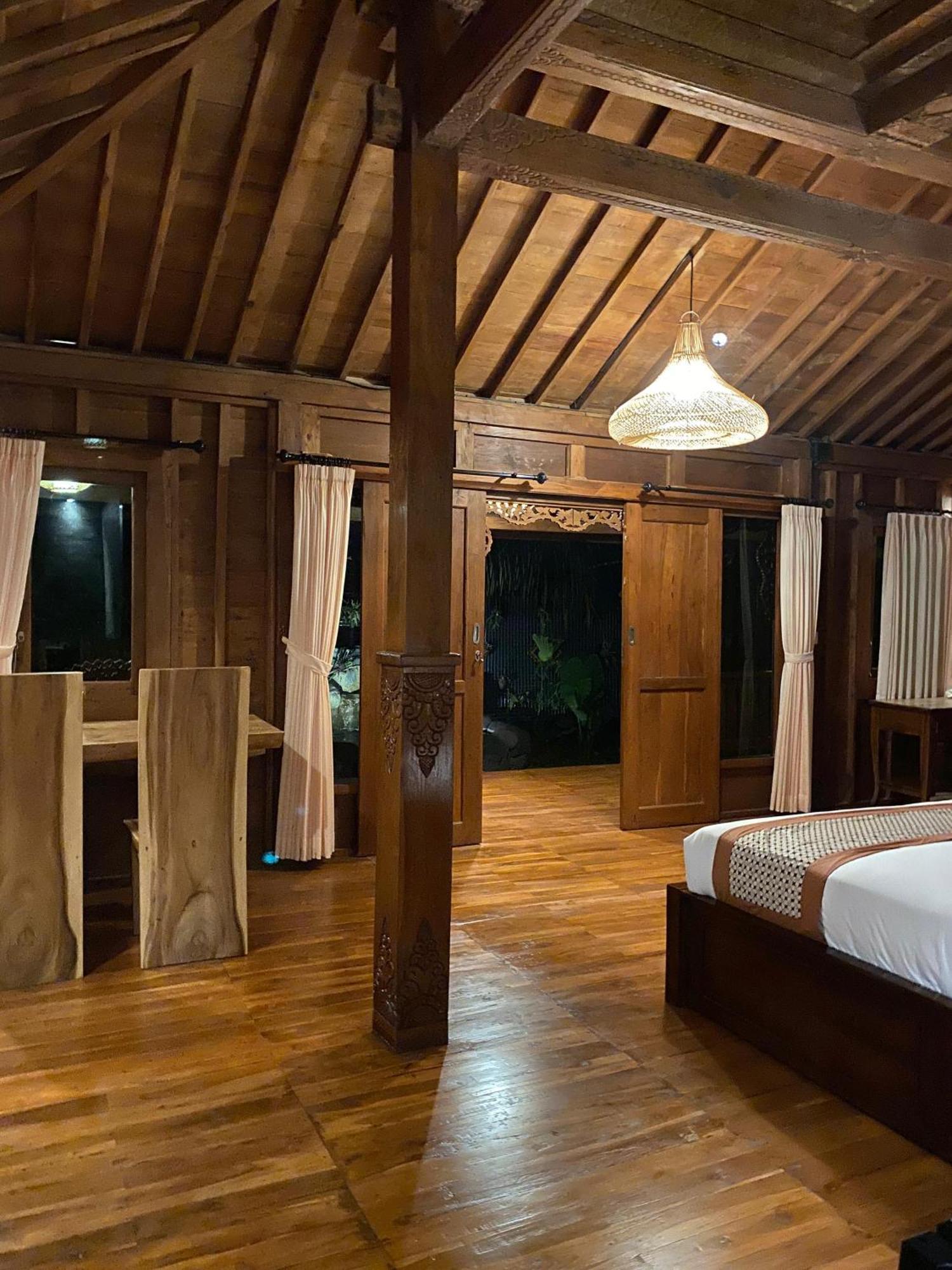 Virani * Ubud