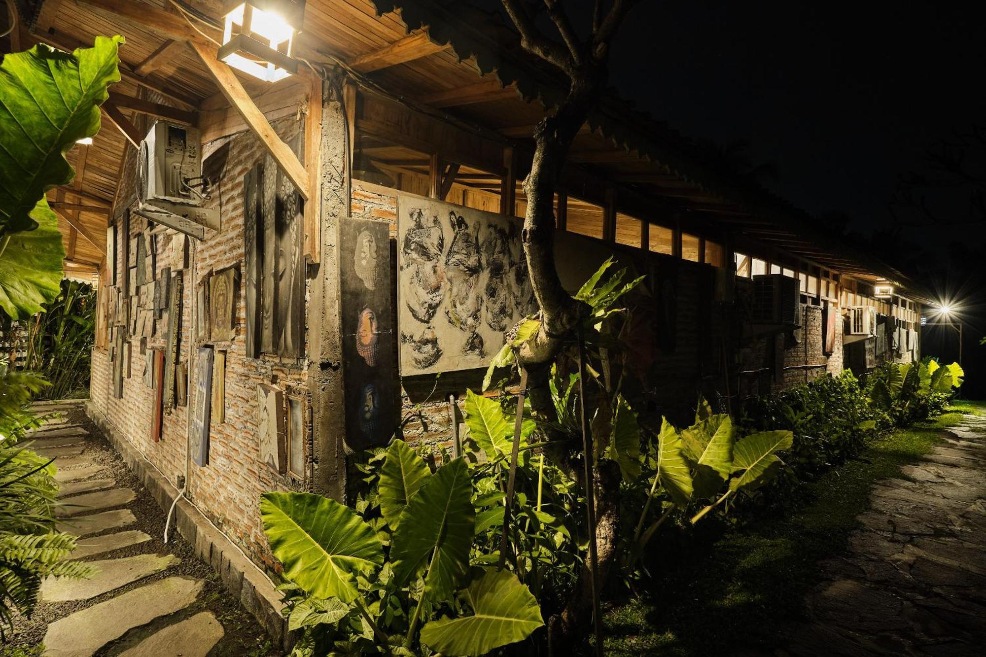 Gasthuis Joglo Organik Ubud