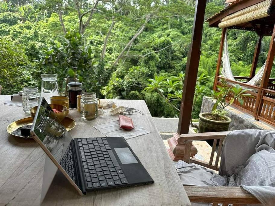 *new* Jungle Joglo With Waterfall View Villa
