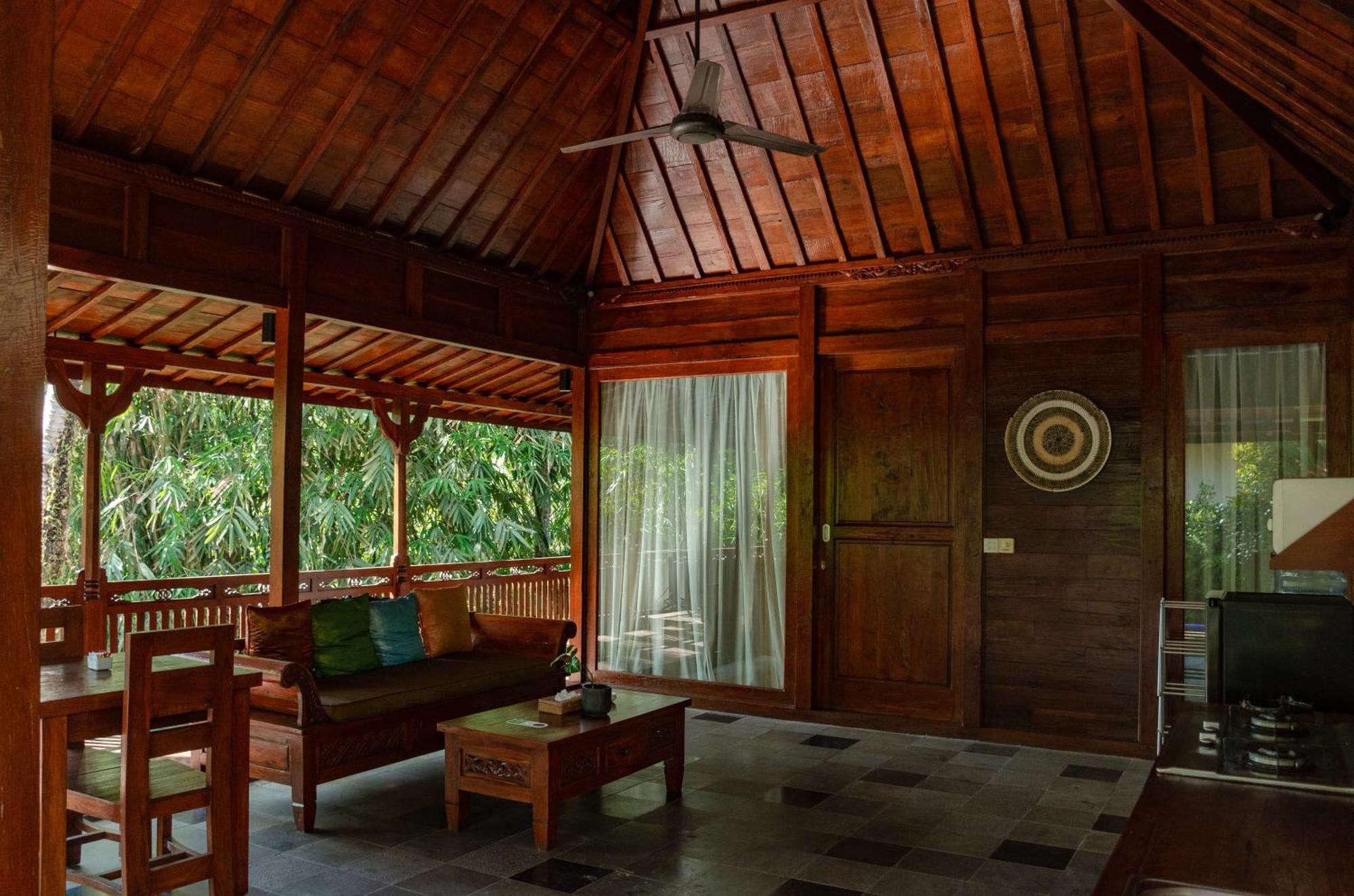 Heaven Sayan Villa *