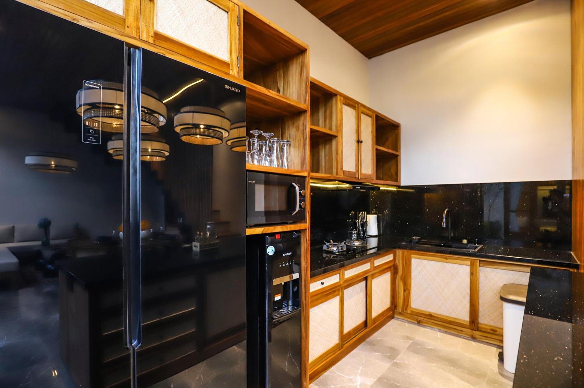 Dubai - 2bdr, New, Well-equipped, East Motive *