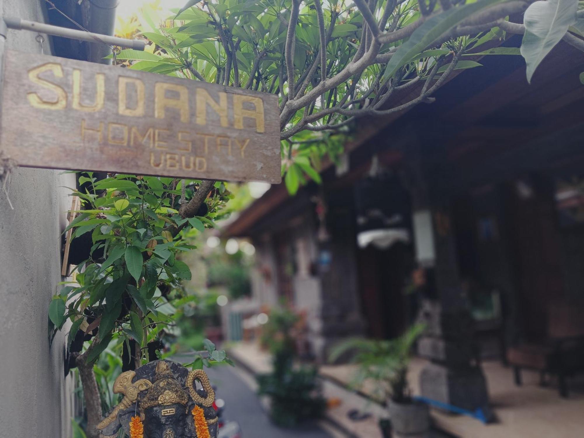 Sudana Guest house *