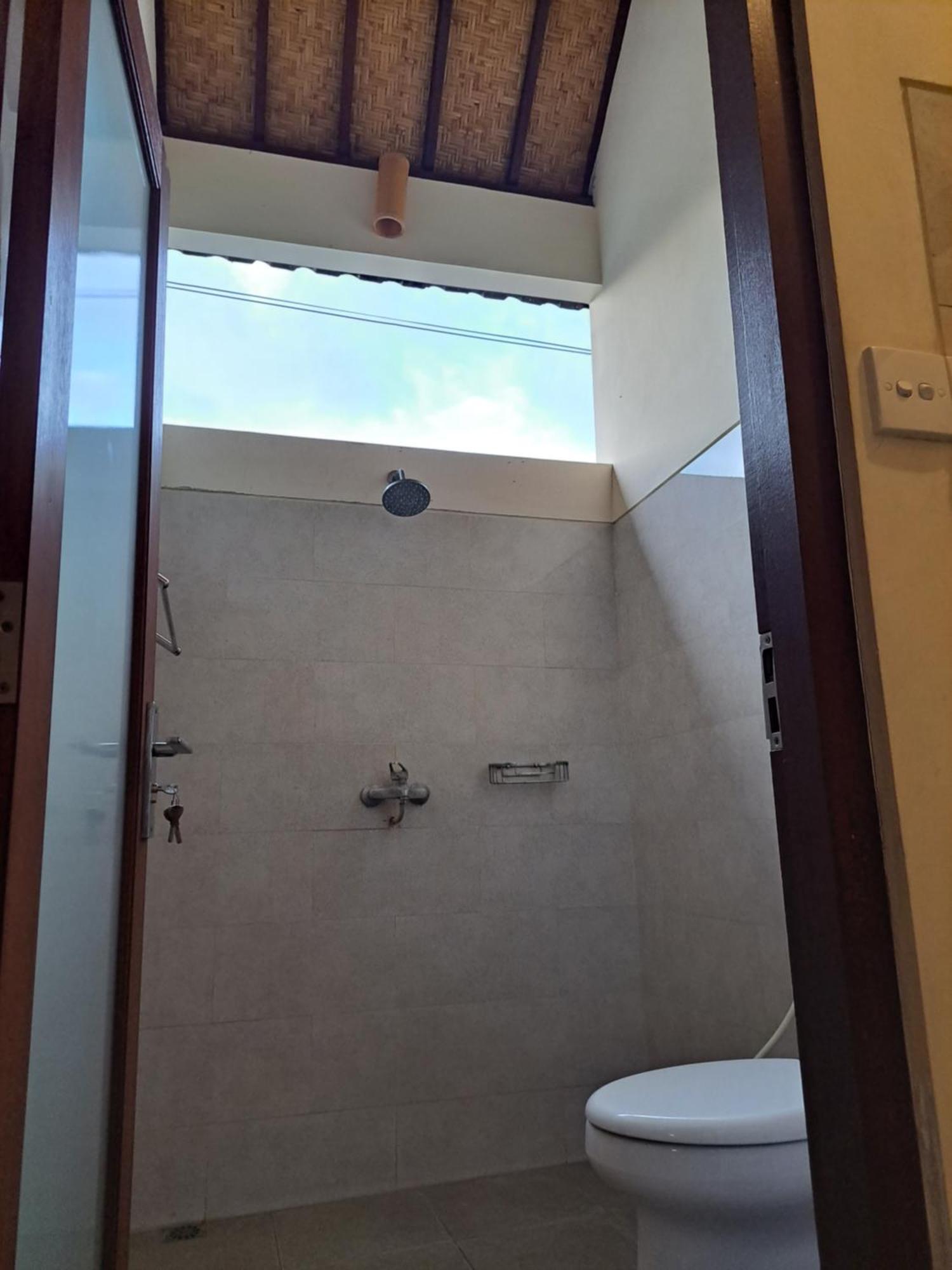 Guest house Sahadewa House 2*