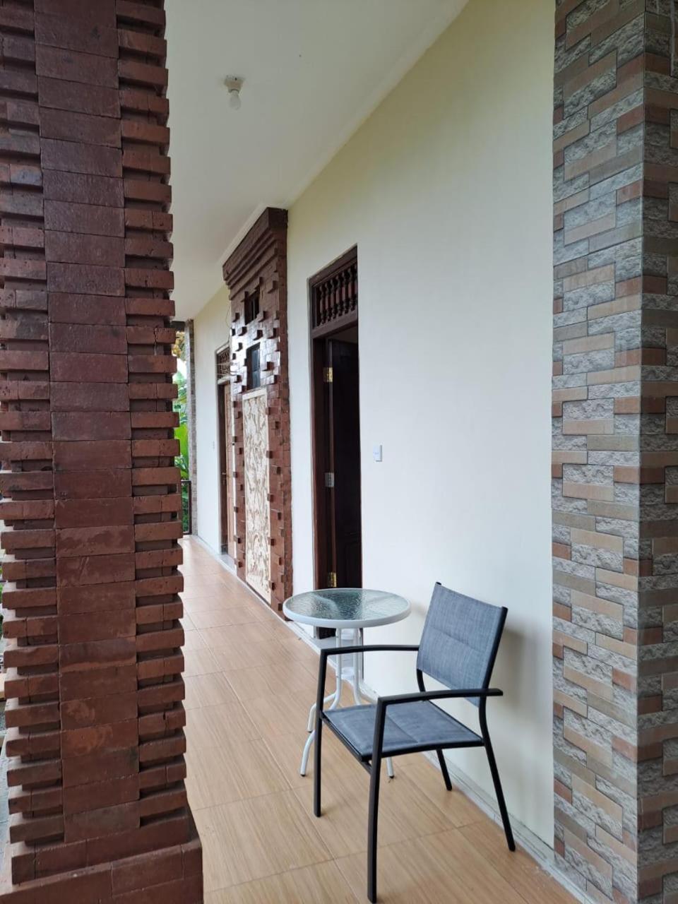 Teges Guest house