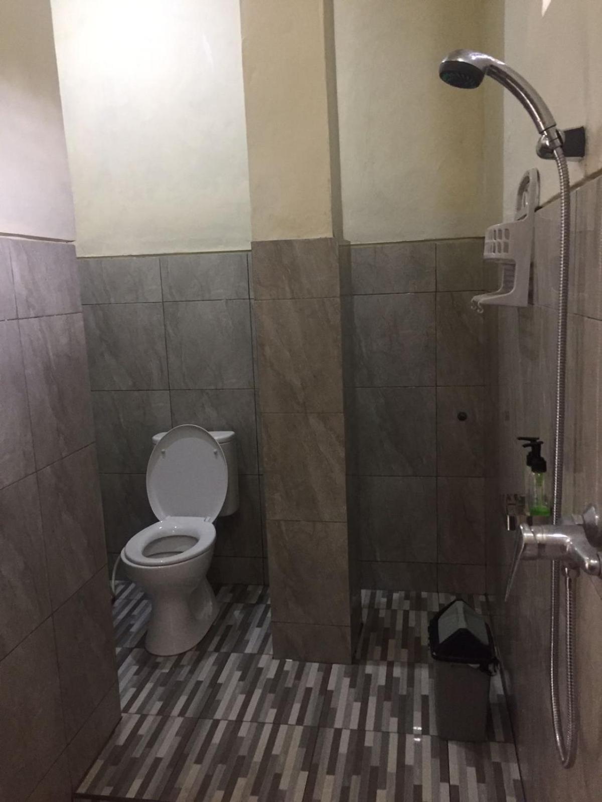Apartment Kenari Diwang *