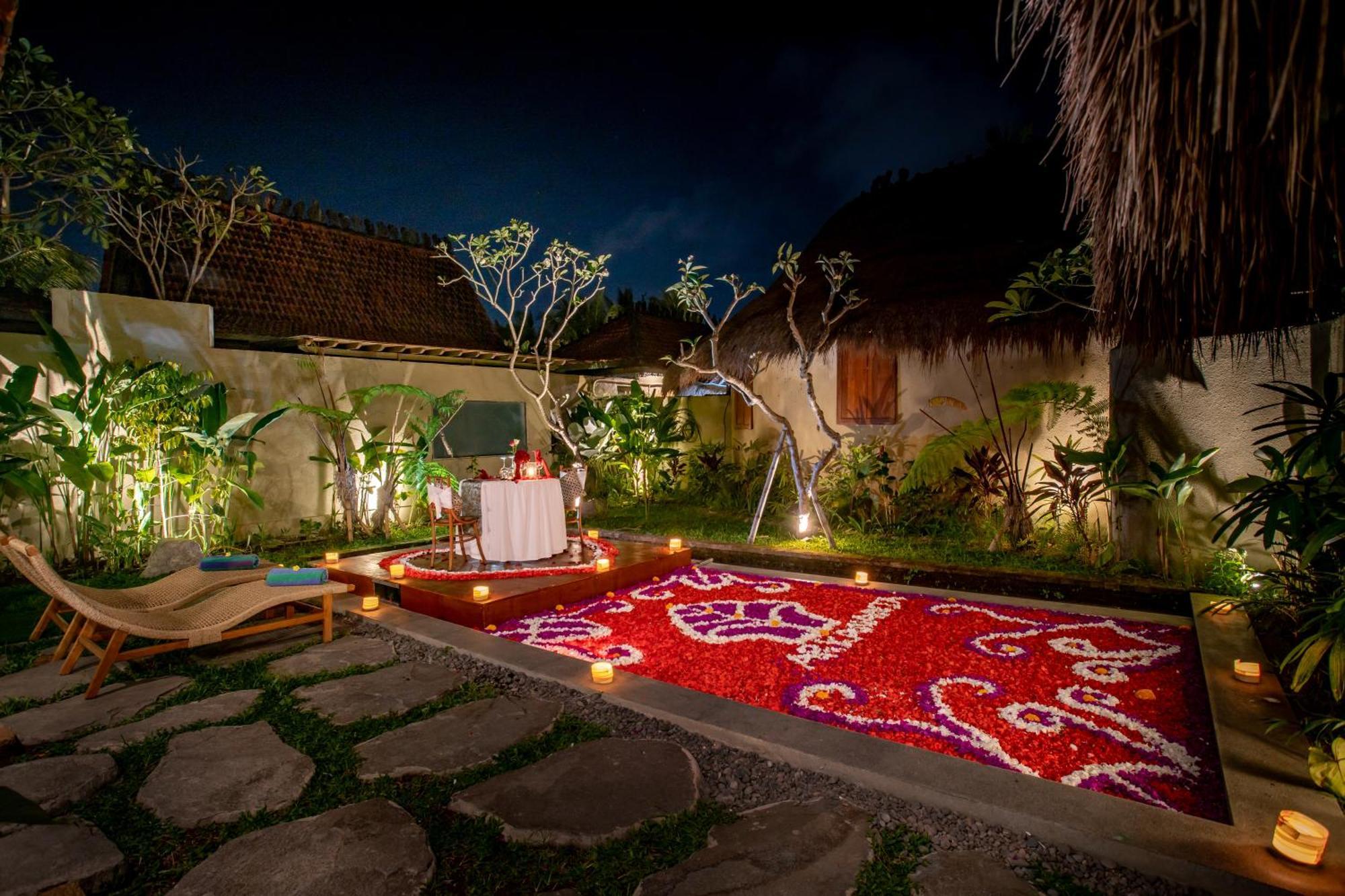Arya Arkananta & Hotel 4*