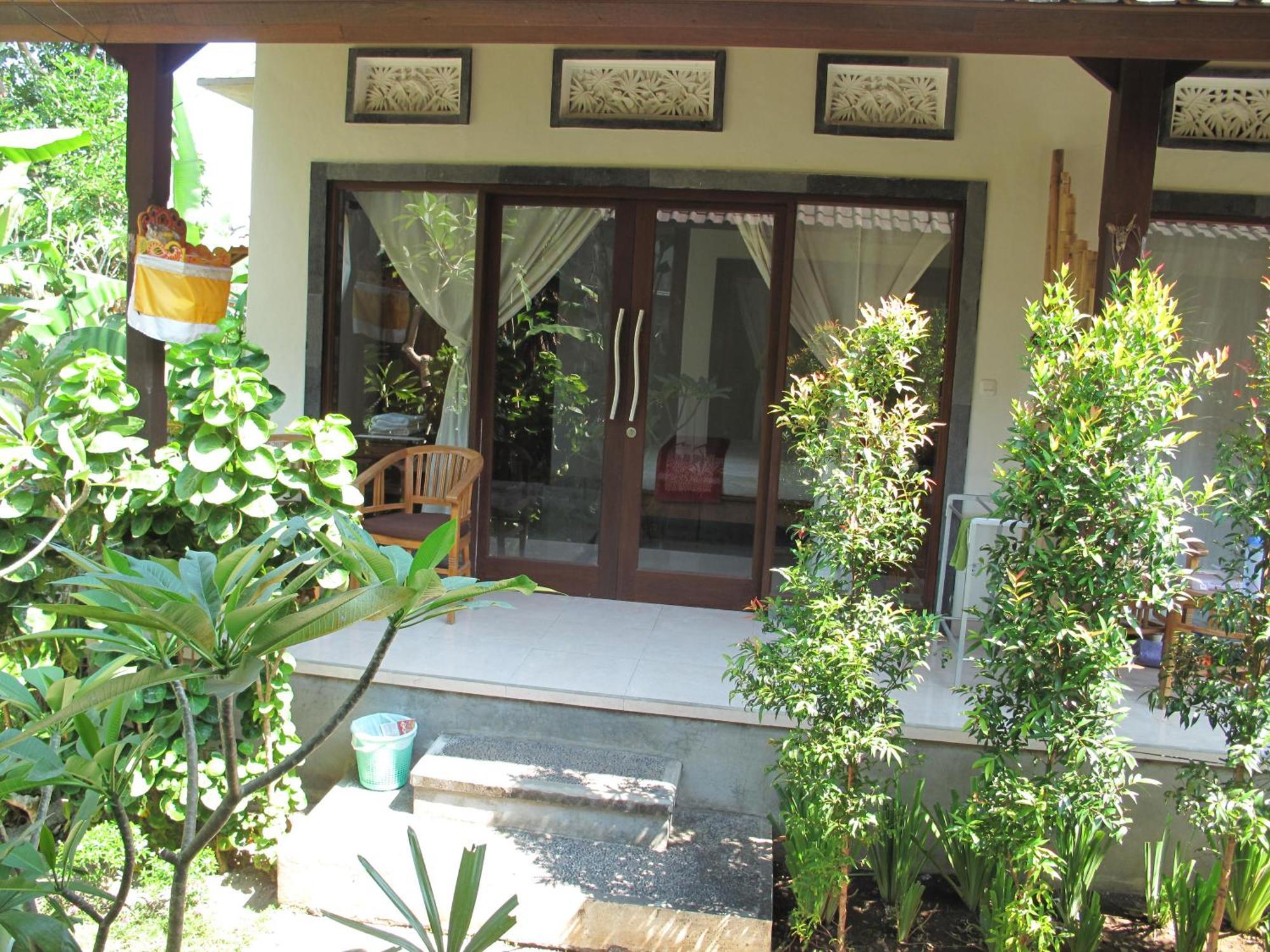 Sunrise Coconut House *