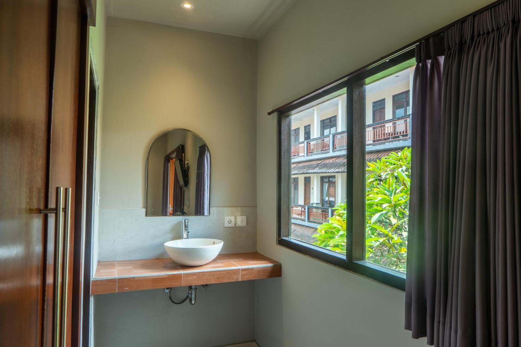 Warsa's Garden And Guest house 3*