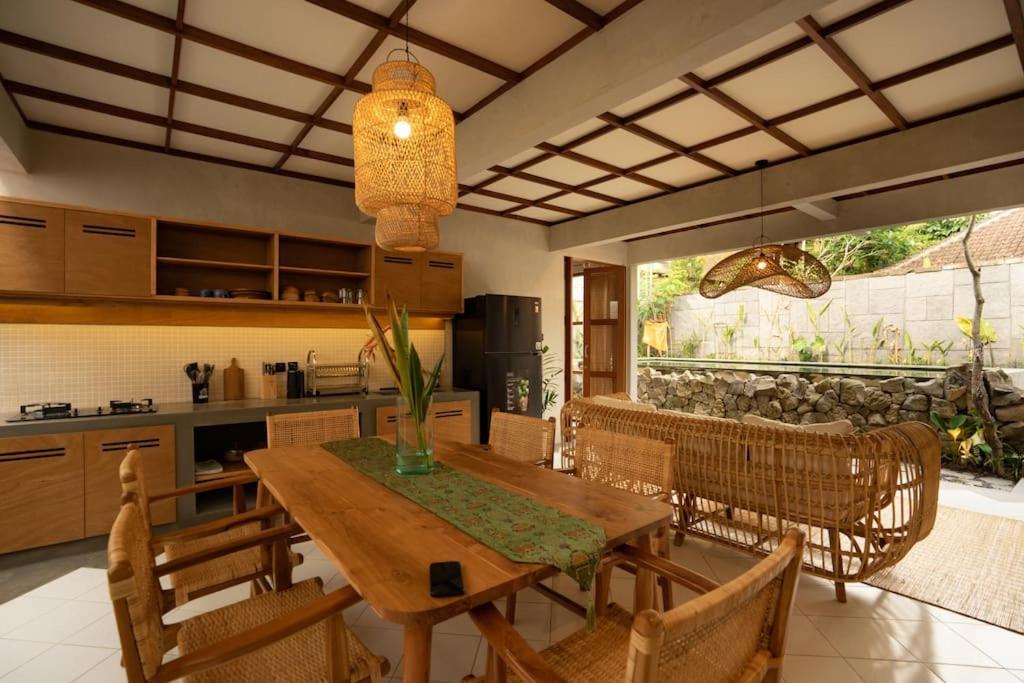 Harapura Villa, Nyuh Kuning, Villa