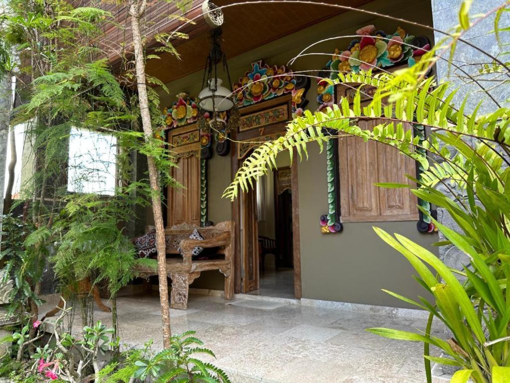 Nirwa 1 Wisma tamu