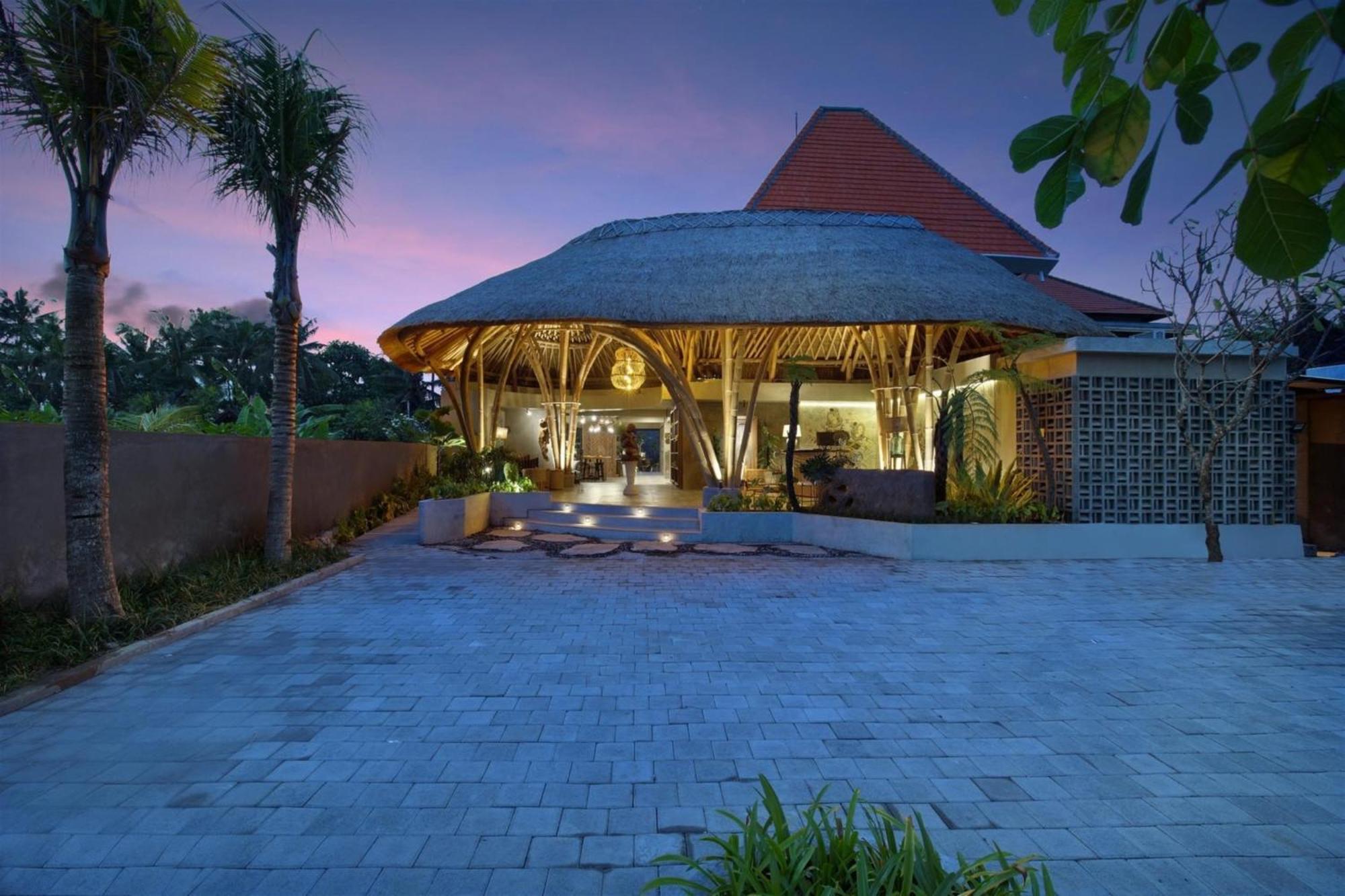 Amarea & By Ini Vie Hospitality