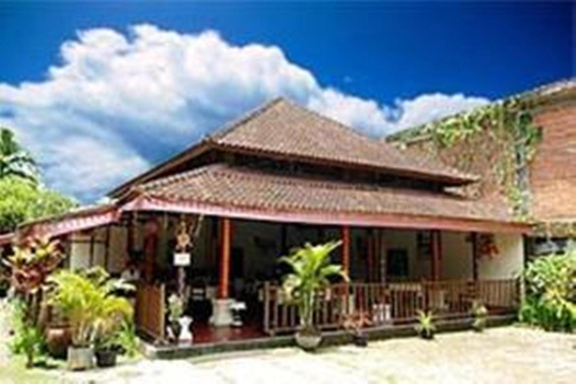 Gasthof Agung Trisna *