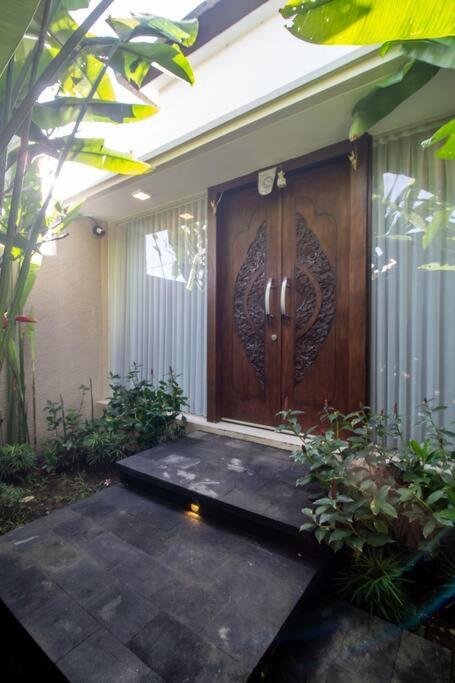 Dewi 3 Villa *