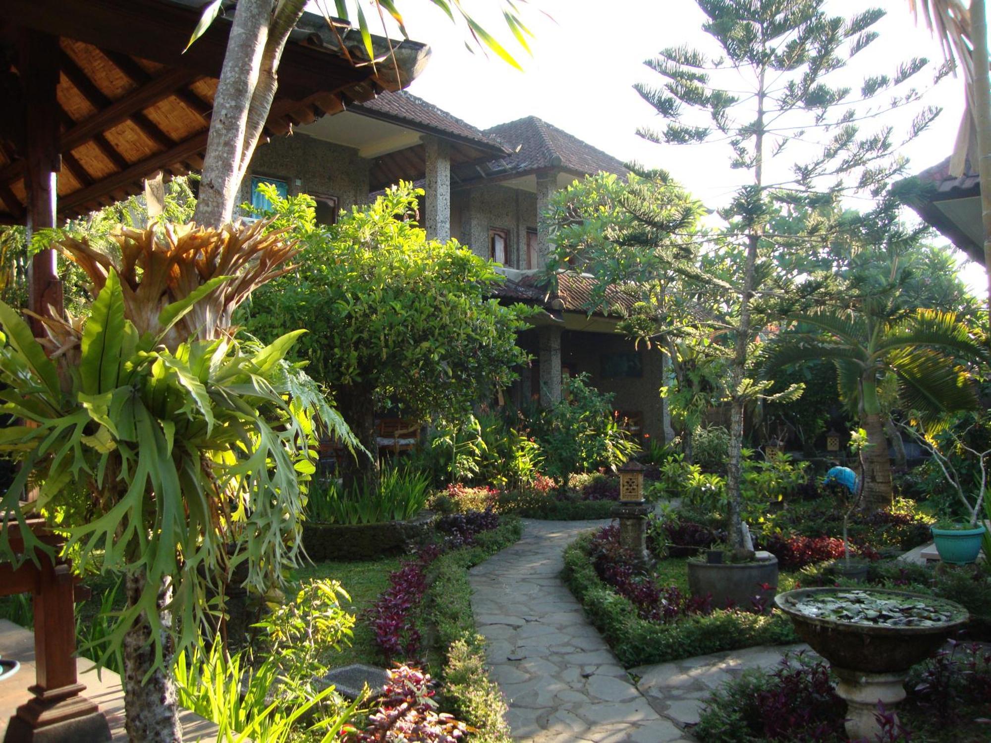 Gusti Home Stay Ubud Ubud