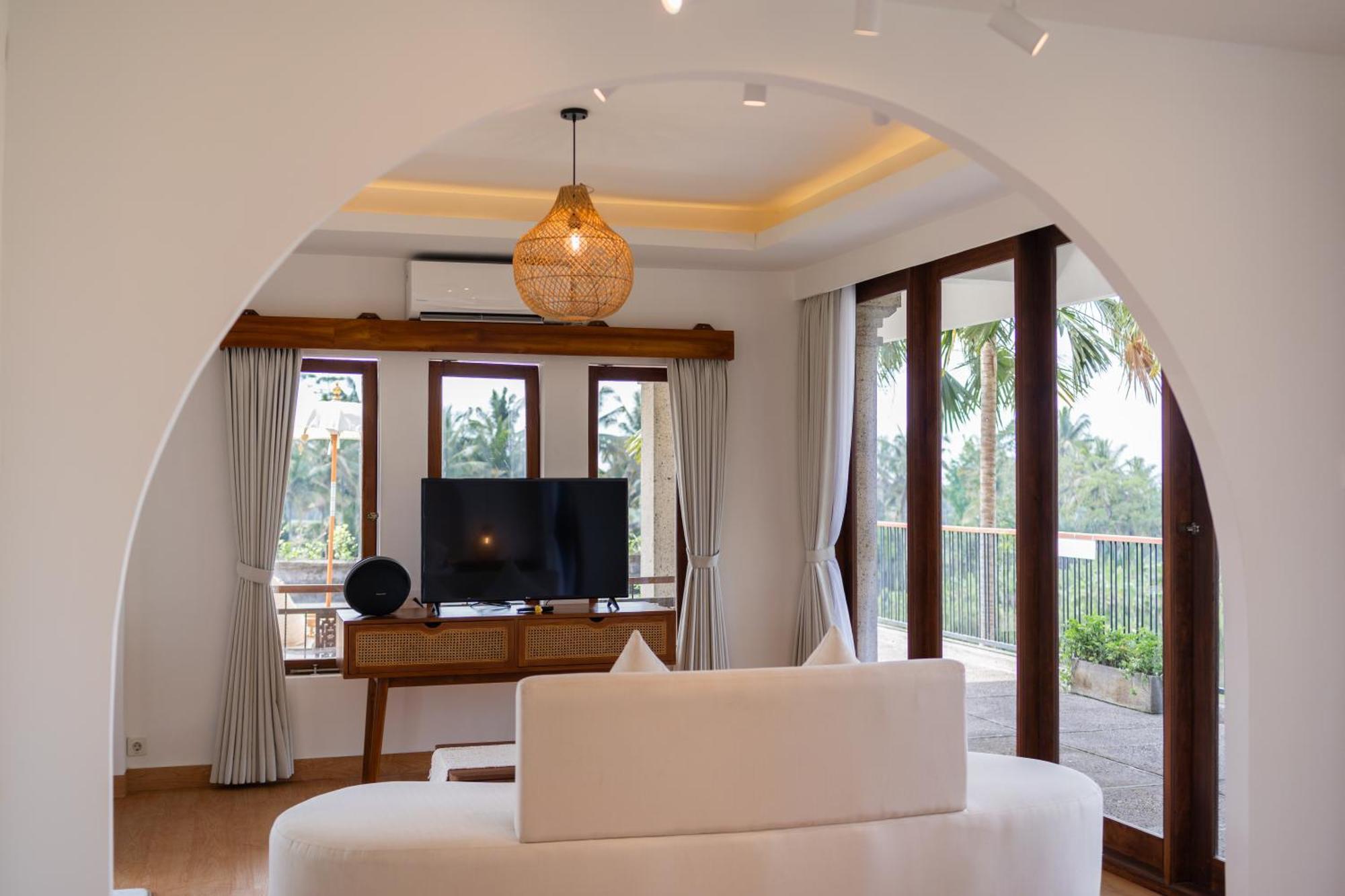 Hotel Om Ham Retreat And