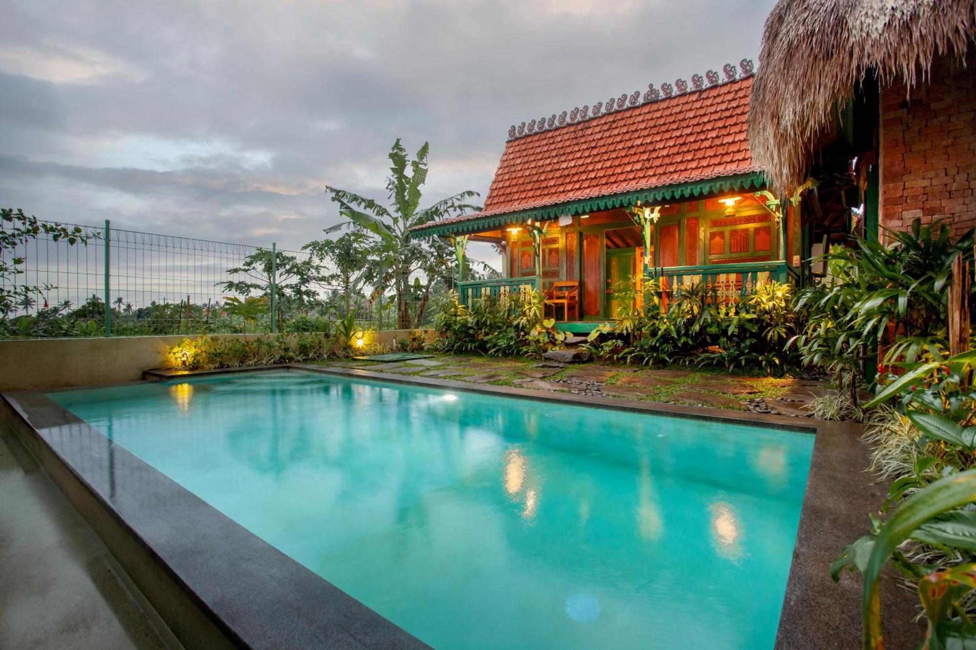 Arya Arkananta & Hotel