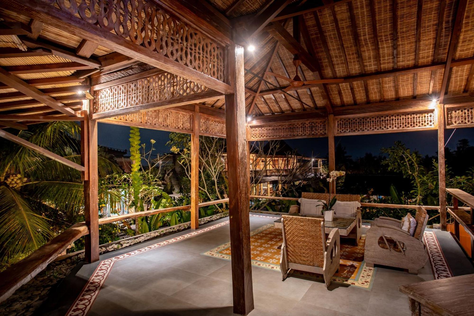 Hotel Arya Arkananta & 4*