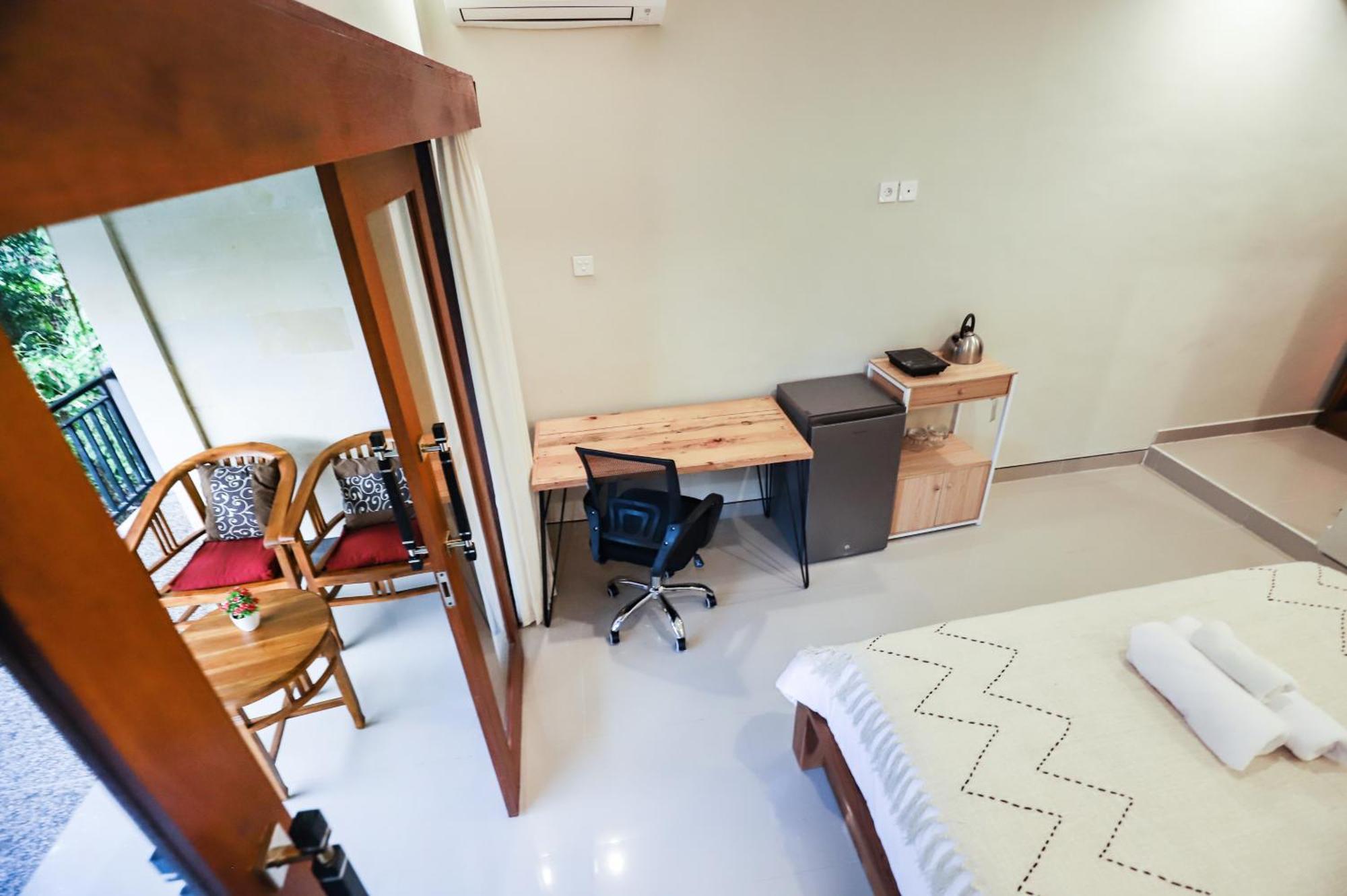 Guest house Modern W/ Desk, Office Chair & Kitchenette /3 Ubud (Bali)