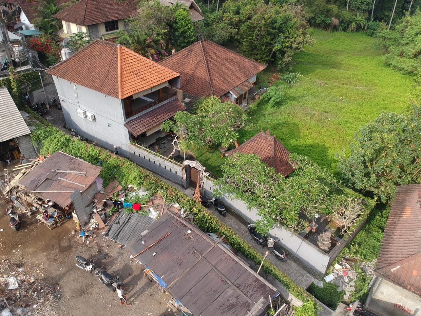 Pibra House 1 Guest house *