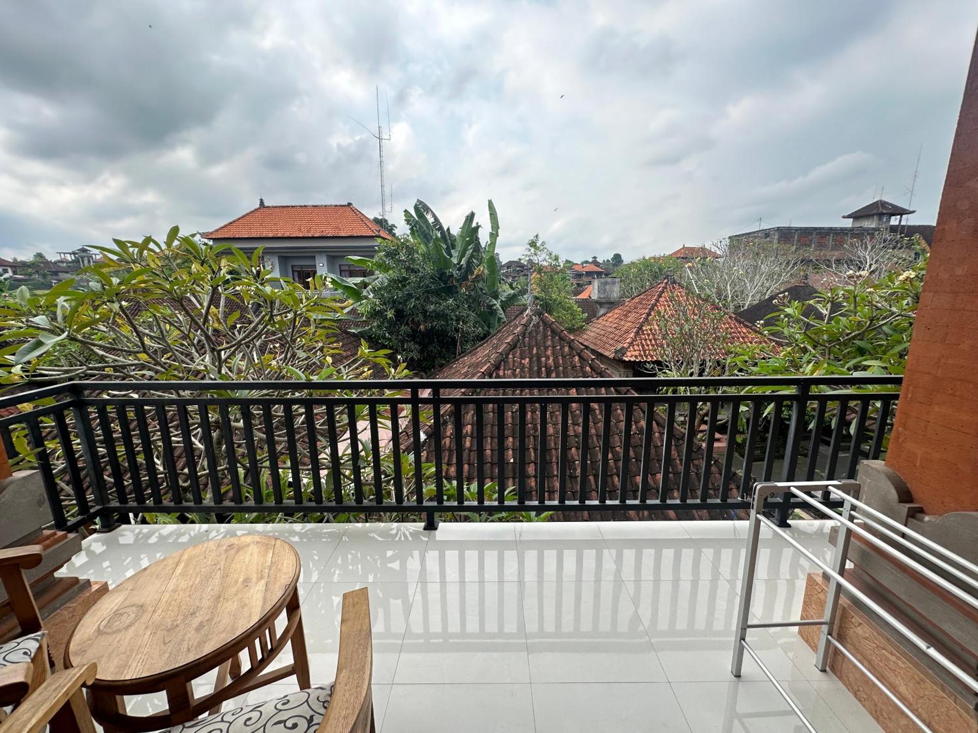 Wisma tamu Naeera *