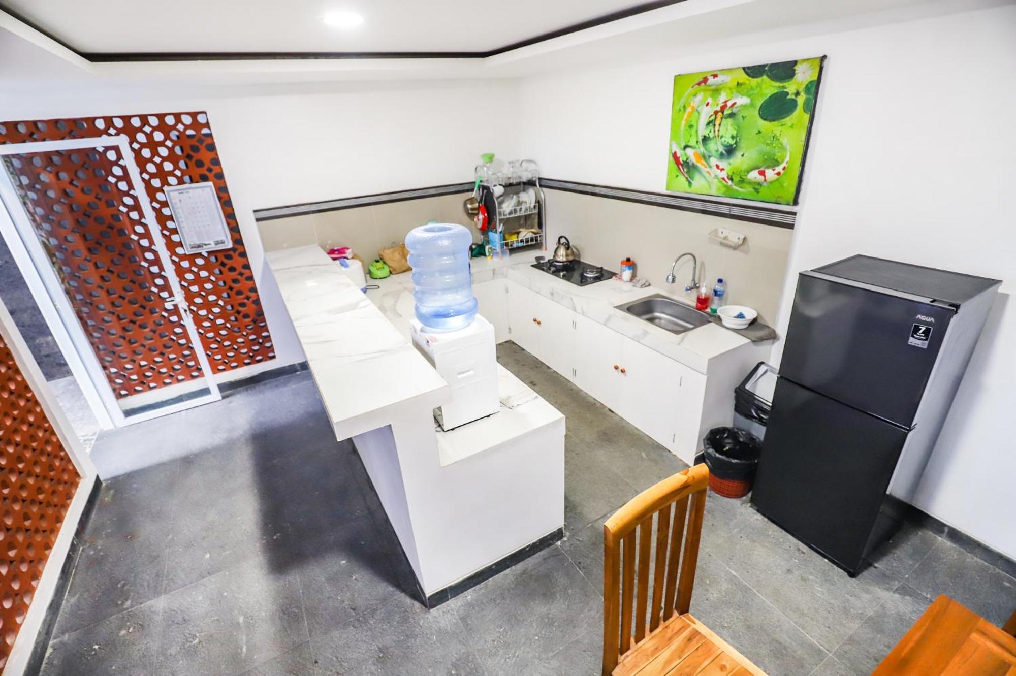 White Blue House - Private Room, Shared Pool And Kitchen - 8 Guest house
